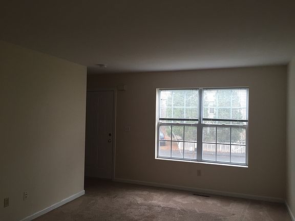 4th image of 13 N Harbor St #A