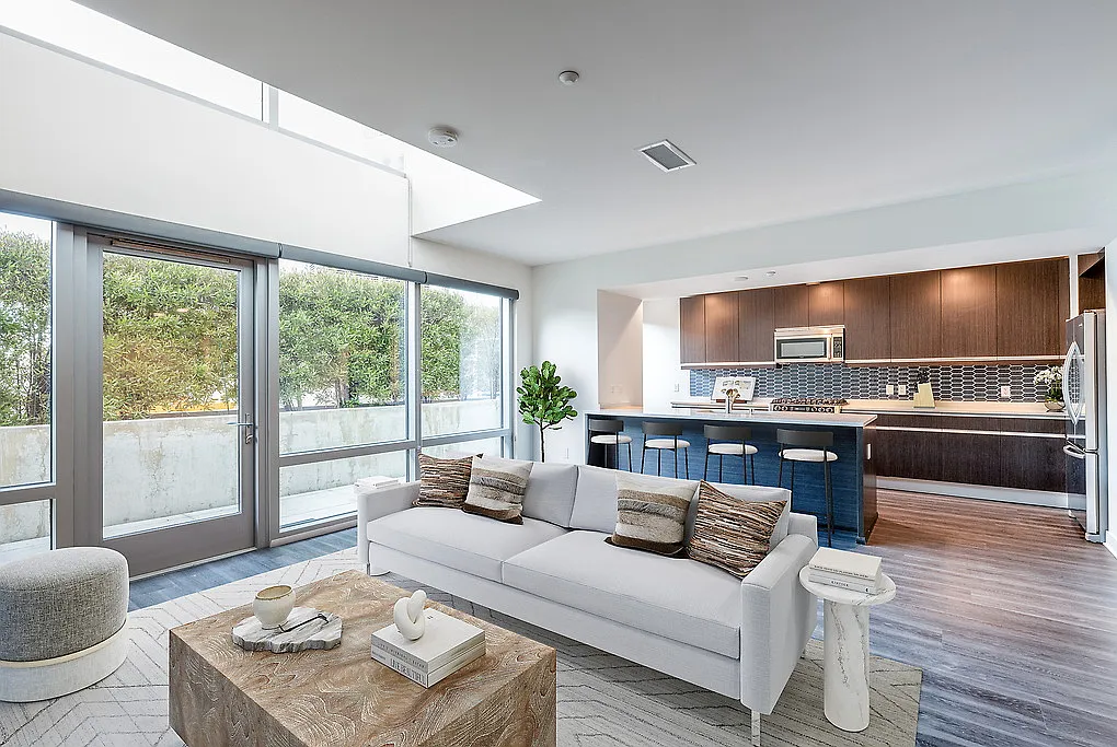 360 Residences — Photo 4