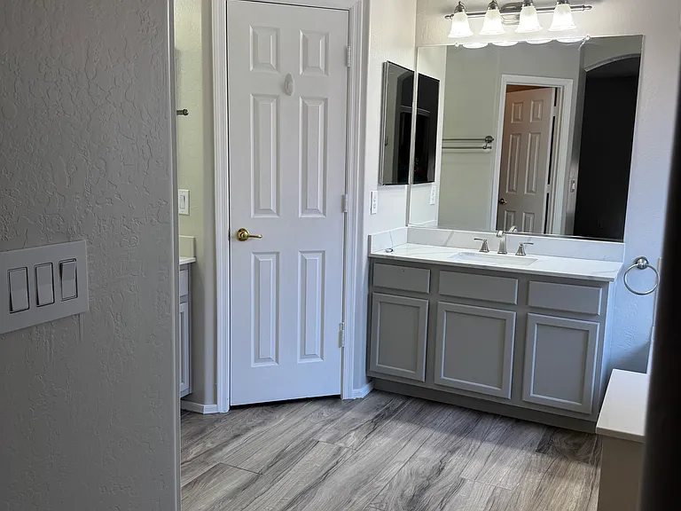 8421 W Mohave St — Photo 17