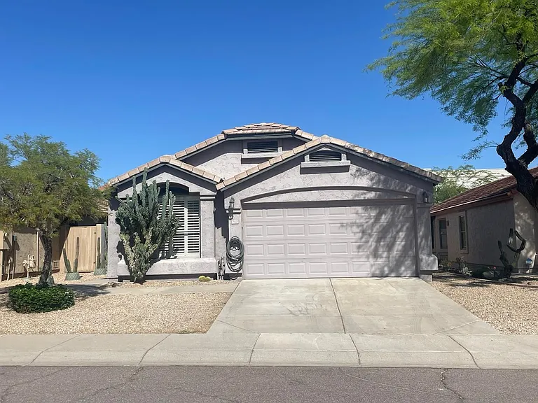 21611 N 48th Pl — Photo 1