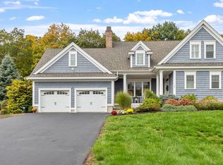 1 Morgan Ln, North Hampton, NH 03862