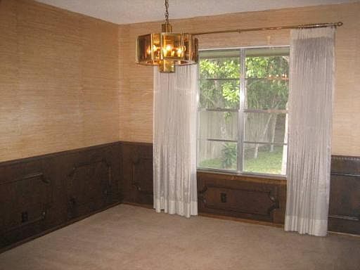 3rd image of 5418 PLANTATION DR