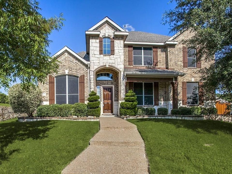 1st image of 1675 Lake Brook Cir