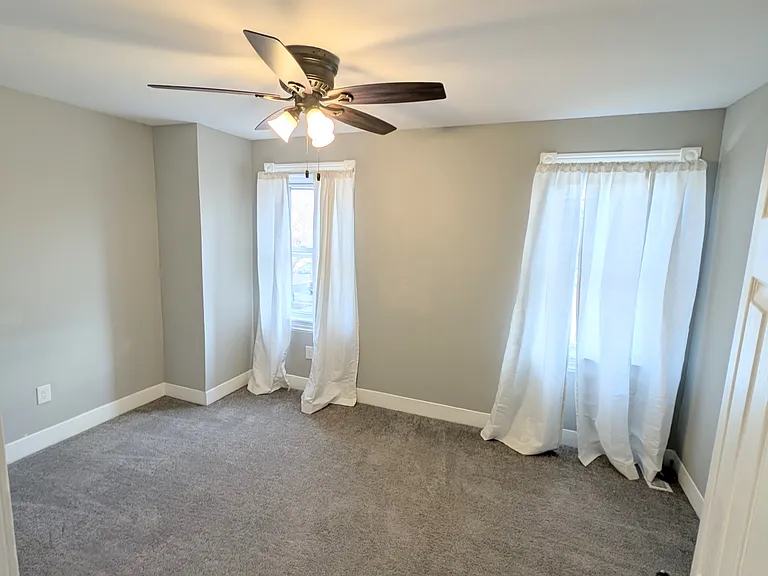 1744 Kings Hwy — Photo 18
