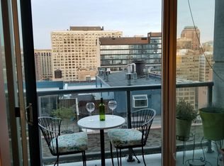 611 S Wells St APT 1701, Chicago, IL 60610