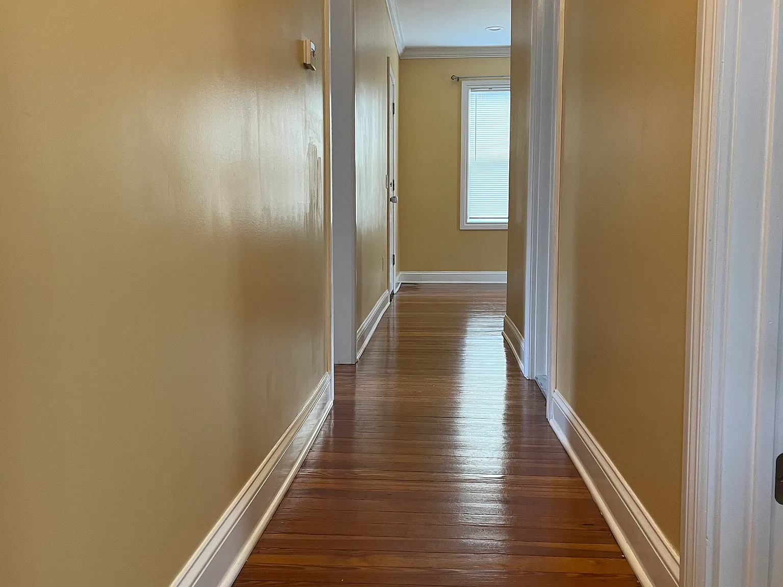 2 bed, 900 sqft, $2,200 — Photo 4