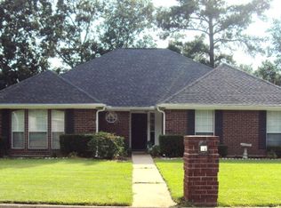 11 Walden Ct, Lufkin, TX 75901
