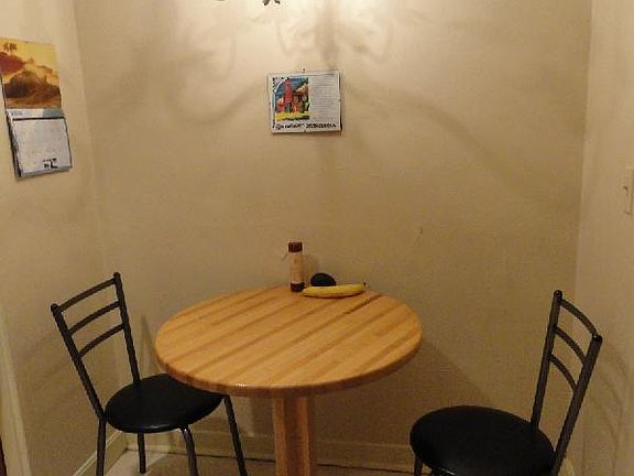 5th image of 63 Mt Vernon St APT 3