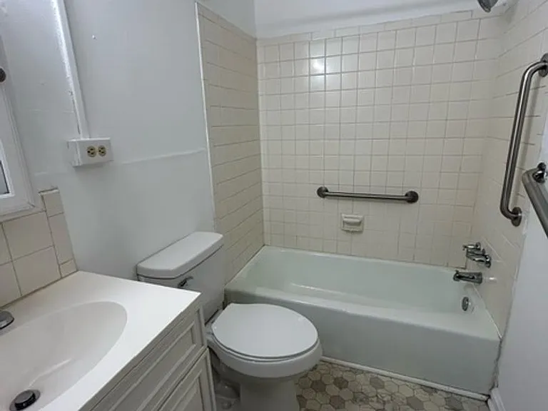 207 Audubon Dr — Photo 4