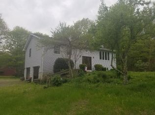 2 Walker Rd, Foster, RI 02825