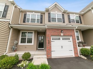 123 Mainland Square Dr, Harleysville, PA 19438
