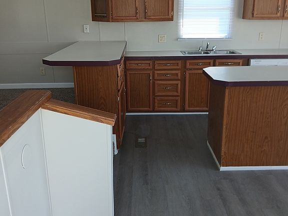 3rd image of 2524 Commonwealth Dr Lot 7