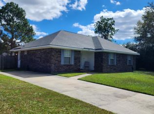 957 Gulfstream Rd, Hinesville, GA 31313