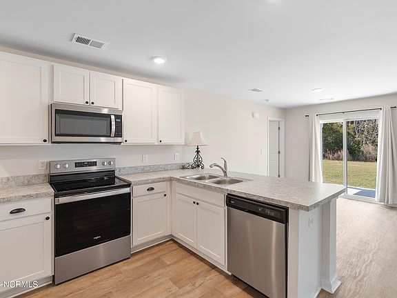 3rd image of 573 Pinecrest Street NW