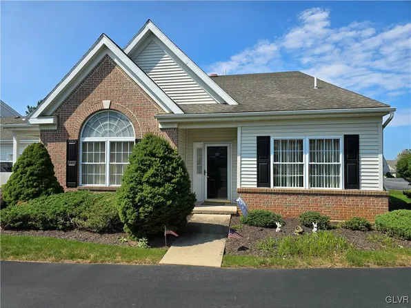 2619 Saddle Ln, Macungie, PA 18062
