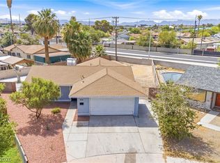 904 Vaughn St, Las Vegas, NV 89101