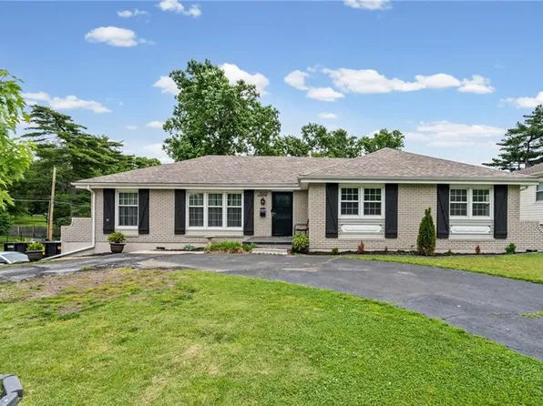 6901 Bluejacket St, Shawnee, KS 66203