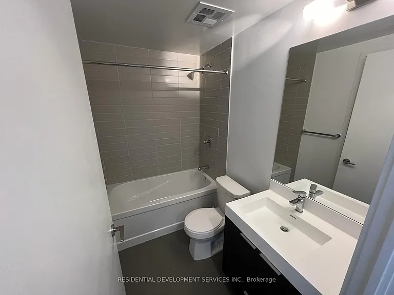 3100 Keele St #616 — Photo 7