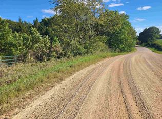 2943 W Hairpin Rd, Pearl City, IL 61062