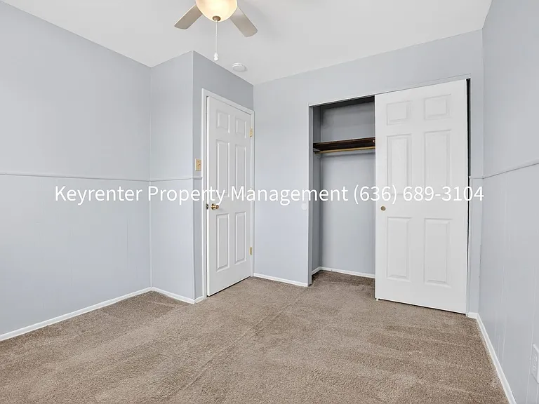 920 Parkcrest Dr — Photo 12