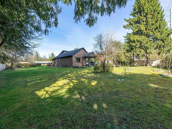 3rd image of 24483 Dewdney Trunk Rd