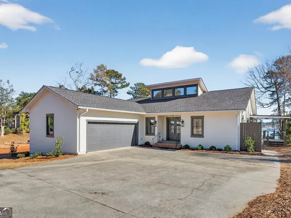 211 Lakecrest Dr NE, Milledgeville, GA 31061