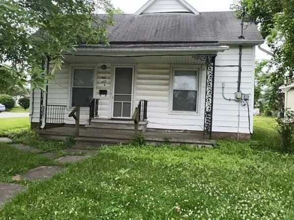 402 W Ernestine Ave, Christopher, IL 62822