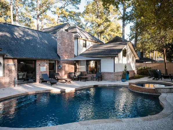 13011 Lemur Ln, Cypress, TX 77429
