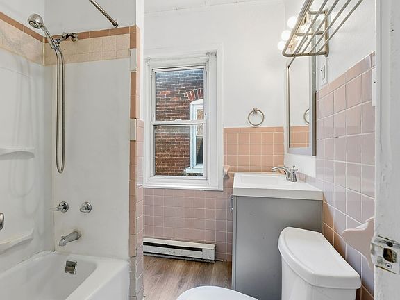 4th image of 733 N 5th St #2