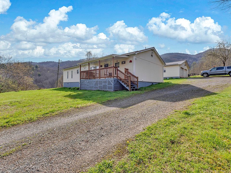 1st image of 90 Brier Ridge Rd