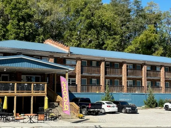 134 Main St, Brandenburg, KY 40108