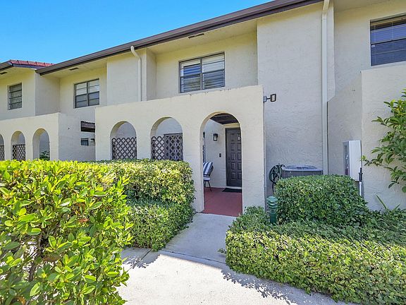 2nd image of 21207 Lago Circle