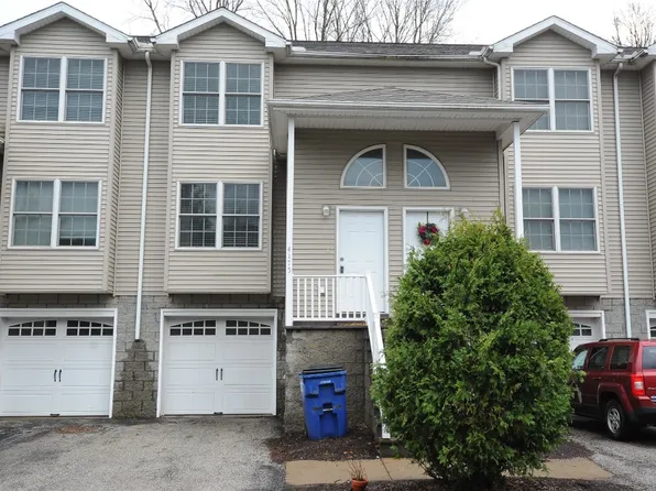 4175 Wood Hills Dr #C48, Erie, PA 16510