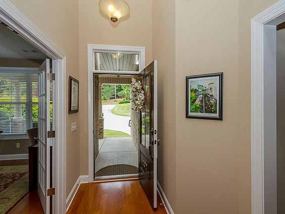 4th image of 202 Bellewood Dr