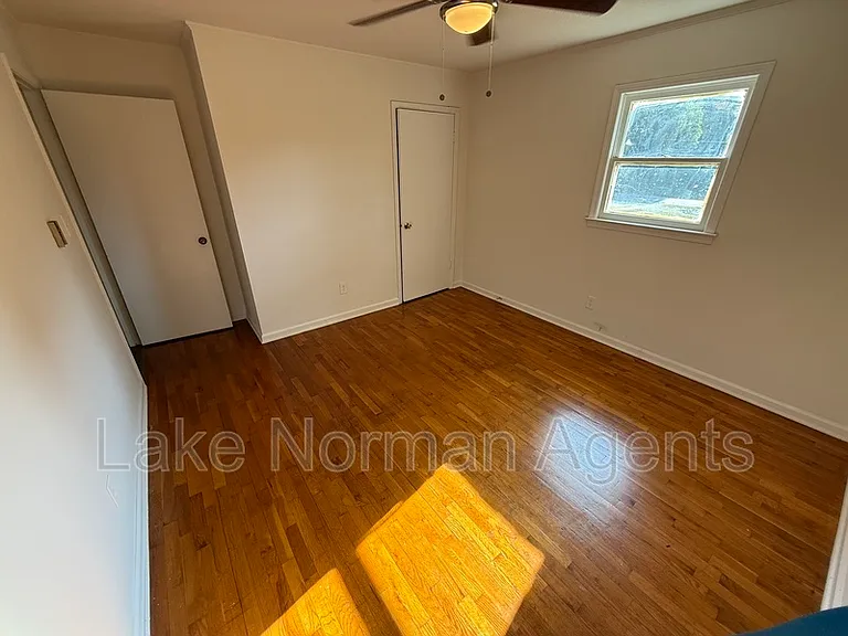 2549 N Olivers Cross Rd — Photo 9