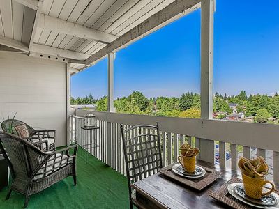 7064 35th Ave NE APT 22, Seattle, WA, 98115