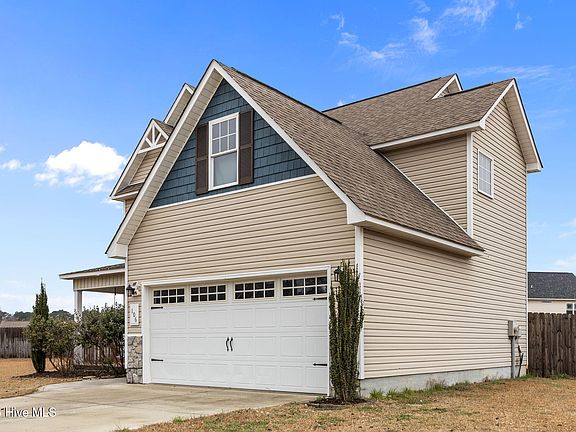 2nd image of 106 Chasity Way