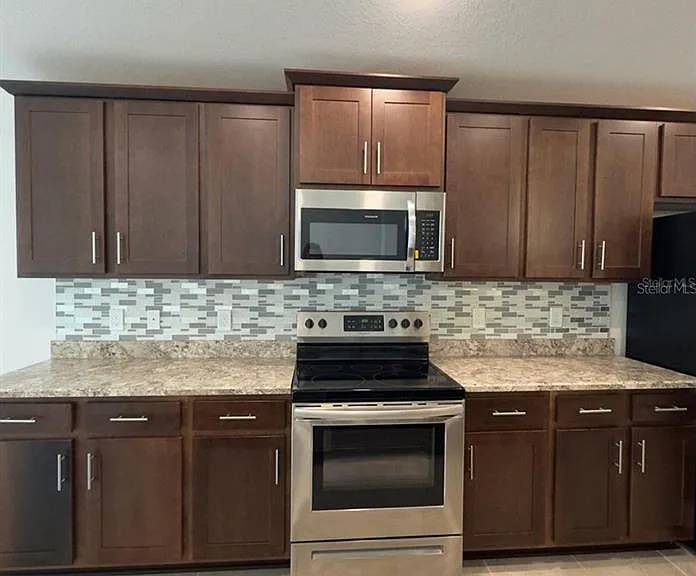 1049 Citrus Landings — Photo 3