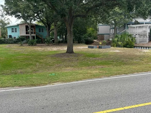 410 5th Ave. N, Surfside Beach, SC 29575