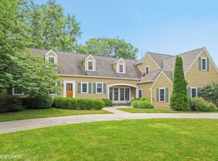 1545 Garywood Dr, Burr Ridge, IL 60527