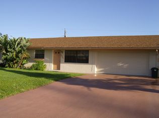 3297 Hurricane Dr, Lake Worth, FL 33462