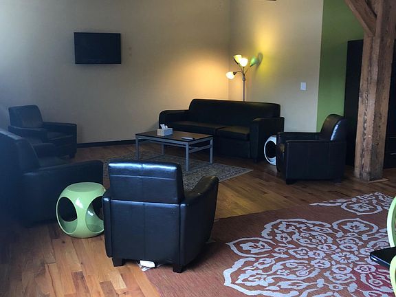 5th image of 317 S Elm St APT 427