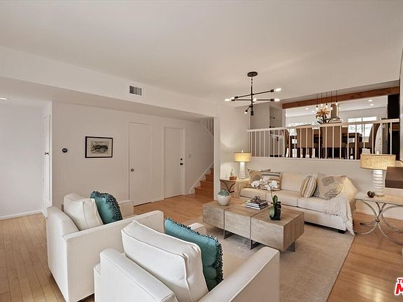 3rd image of 13226 Admiral Ave Unit K