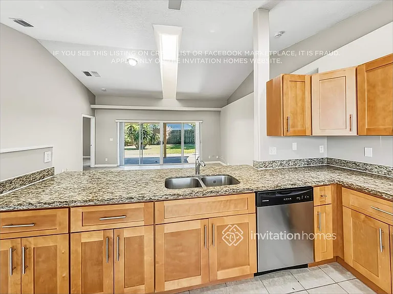 6424 Barbara St — Photo 9