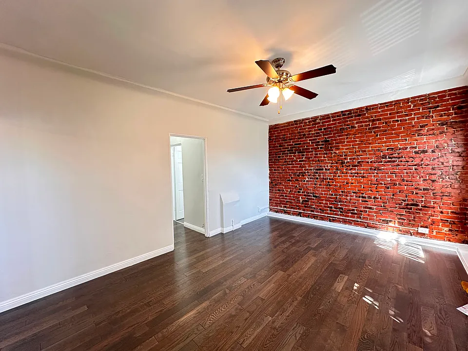1237 Edgemont