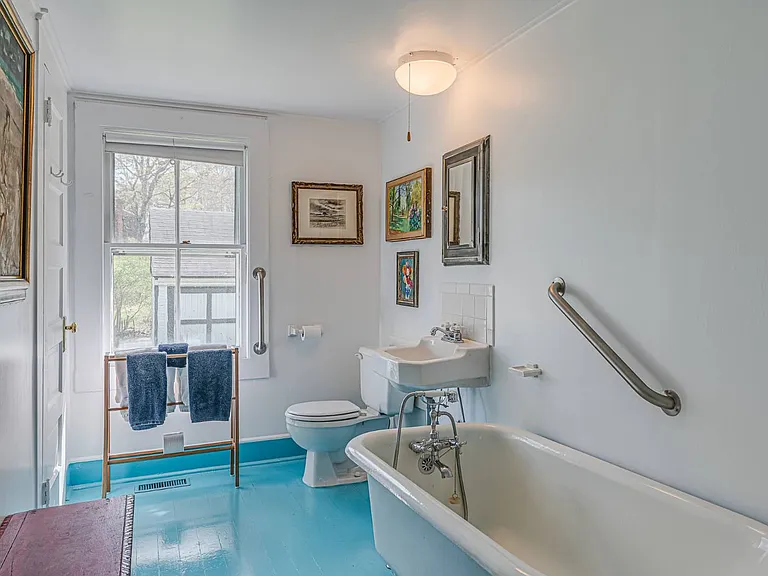 2 Turtle Pond Rd — Photo 14