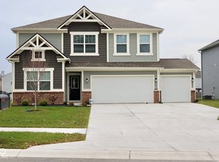 9442 Larson Dr, Pendleton, IN 46064