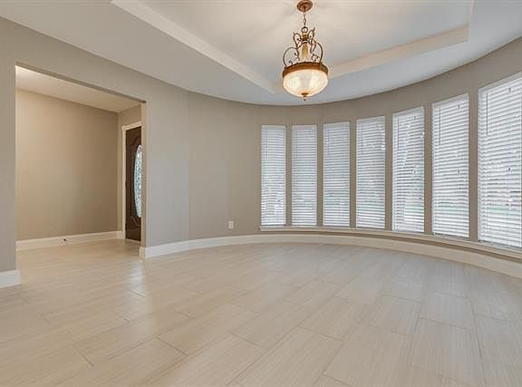 5th image of 2509 Vega St