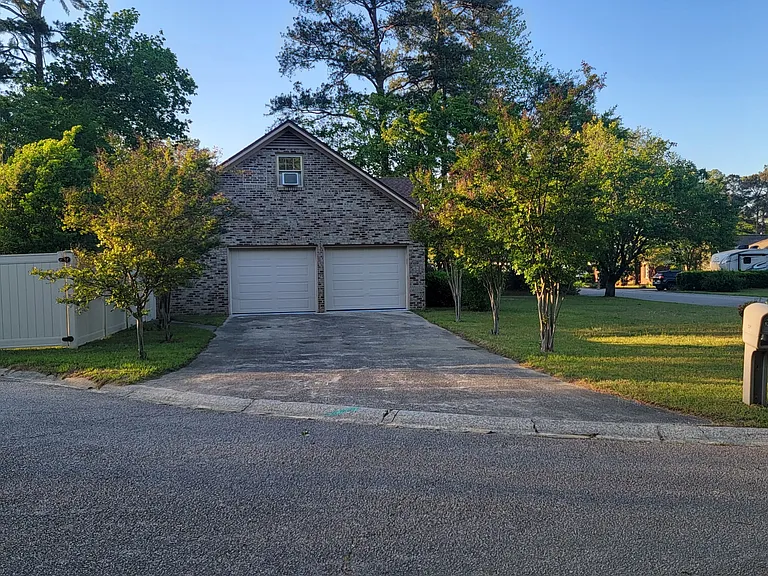 124 Cedar Vale Dr — Photo 3