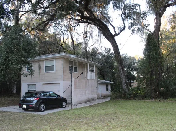 9077 E Gobbler Dr, Floral City, FL 34436